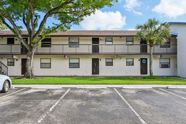 6001 Shakerwood Circle 203, Tamarac, FL 33319