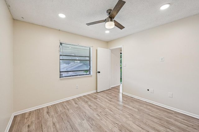 6001 Shakerwood Circle 203, Tamarac, FL 33319