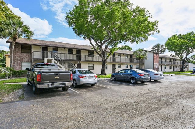 6001 Shakerwood Circle 203, Tamarac, FL 33319