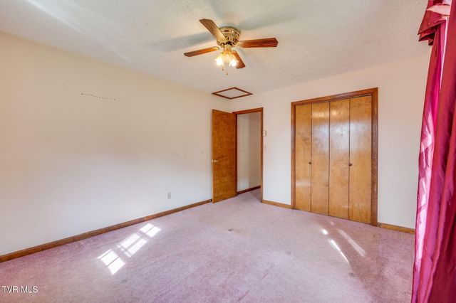 406 Fritz Street, Damascus, VA 24236