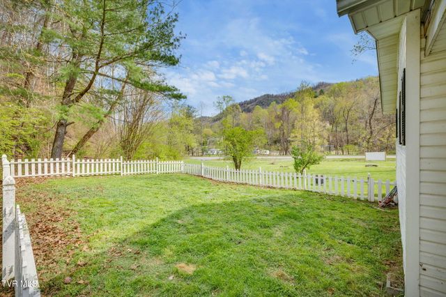 406 Fritz Street, Damascus, VA 24236