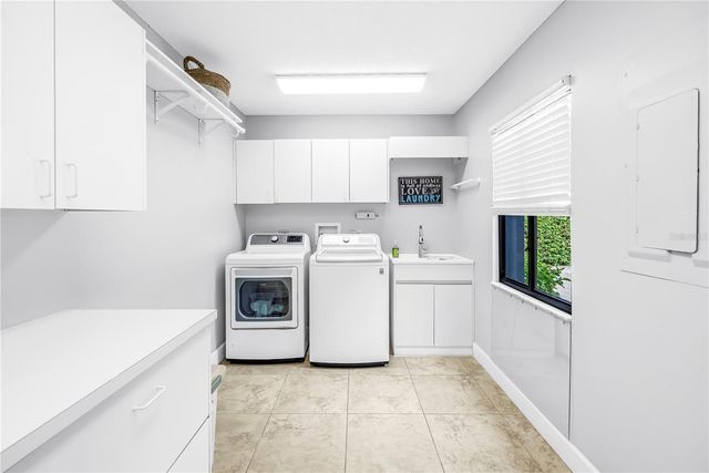 2837 SABER DRIVE, Clearwater, FL 33759