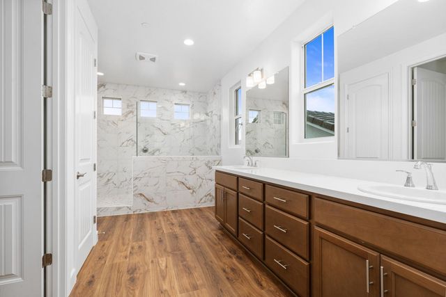 363 Peters Lane S, Madera, CA 93636