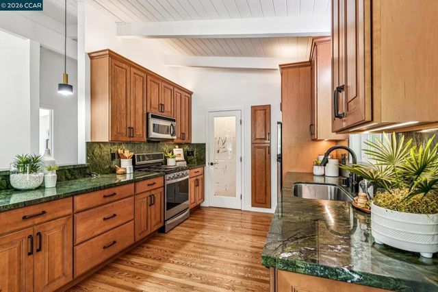3241 Judith Ln, Lafayette, CA 94549