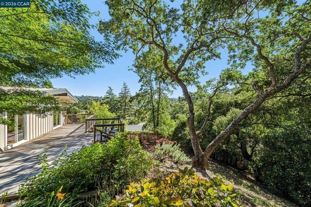 3241 Judith Ln, Lafayette, CA 94549