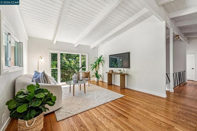 3241 Judith Ln, Lafayette, CA 94549