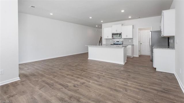 1696 Hallview Court, Kernersville, NC 27284