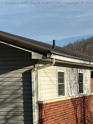 335 Woodland Drive, Madison, WV 25130