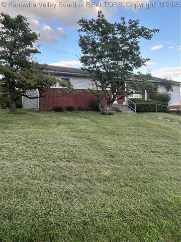 335 Woodland Drive, Madison, WV 25130