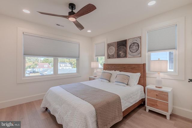 307 OAKDALE AVENUE, Villas, NJ 08251