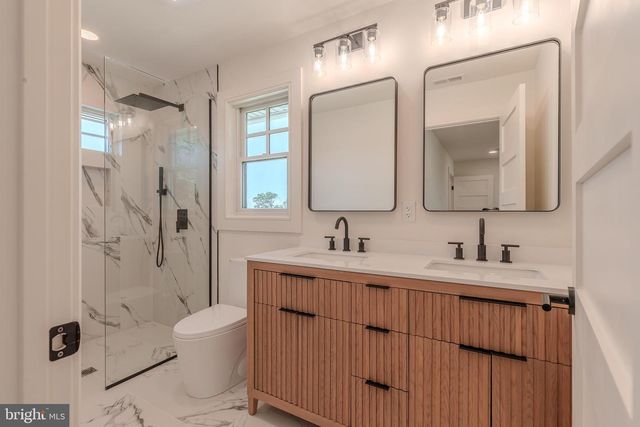 307 OAKDALE AVENUE, Villas, NJ 08251