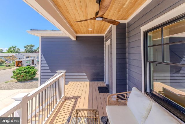 307 OAKDALE AVENUE, Villas, NJ 08251