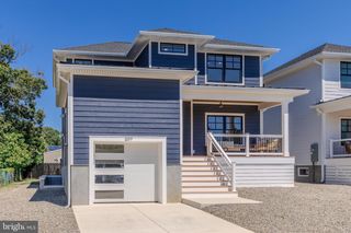 307 OAKDALE AVENUE, Villas, NJ 08251