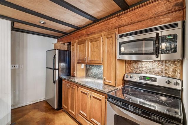 2105 Kemp Drive, Cumming, GA 30041