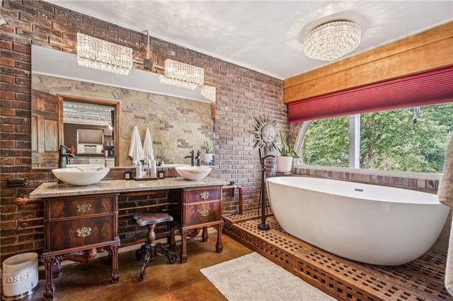 2105 Kemp Drive, Cumming, GA 30041