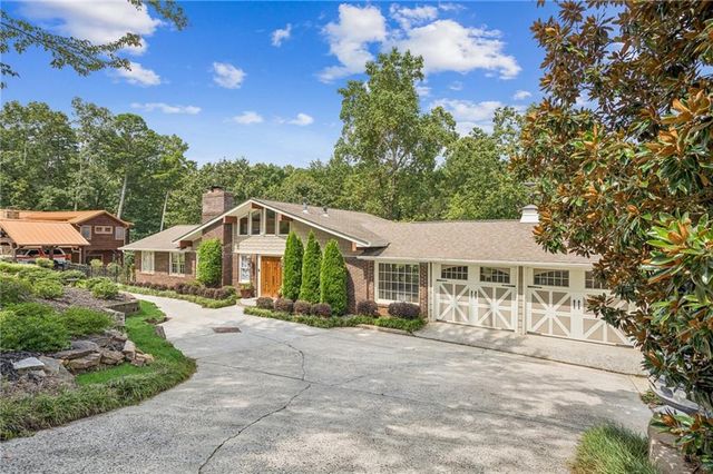 2105 Kemp Drive, Cumming, GA 30041