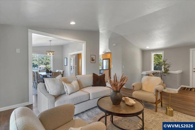 8471 Tyrone Ln SE, Salem, OR 97317
