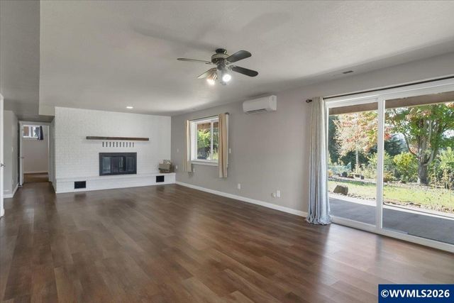 8471 Tyrone Ln SE, Salem, OR 97317