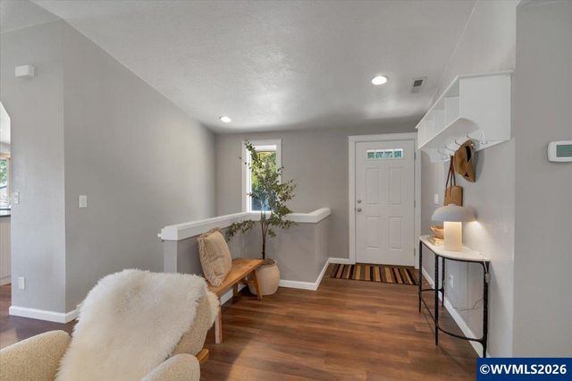 8471 Tyrone Ln SE, Salem, OR 97317