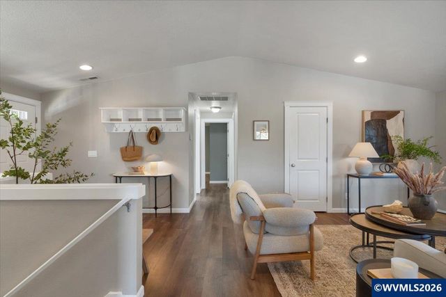 8471 Tyrone Ln SE, Salem, OR 97317