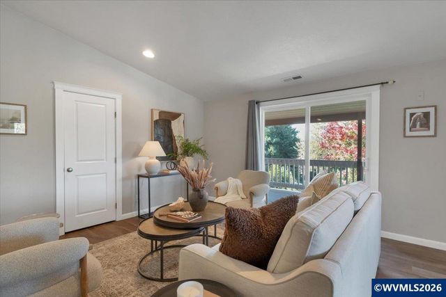 8471 Tyrone Ln SE, Salem, OR 97317