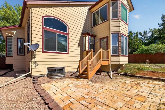 2024 Sandhurst Drive, Castle Rock, CO 80104