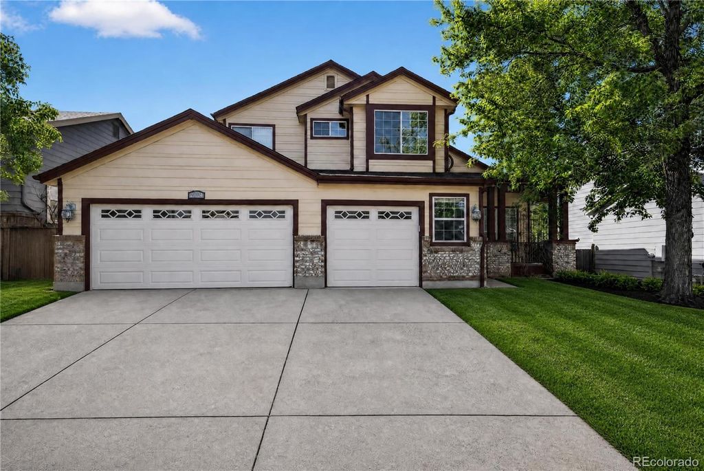 2024 Sandhurst Drive, Castle Rock, CO 80104