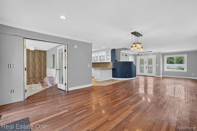 904 N Park Street, Highland, MI 48356