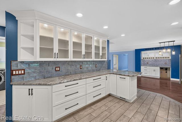 904 N Park Street, Highland, MI 48356