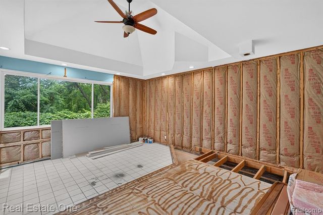 904 N Park Street, Highland, MI 48356