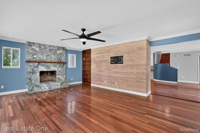 904 N Park Street, Highland, MI 48356