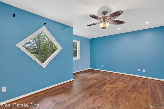 904 N Park Street, Highland, MI 48356
