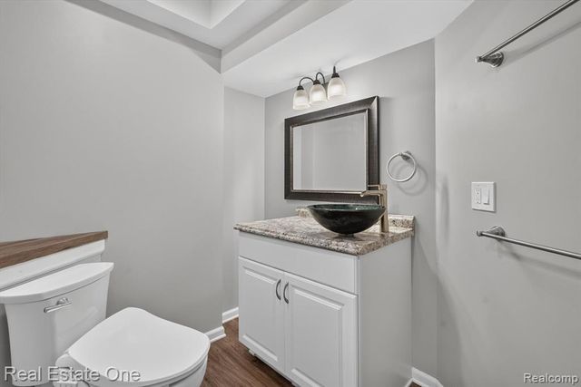 904 N Park Street, Highland, MI 48356