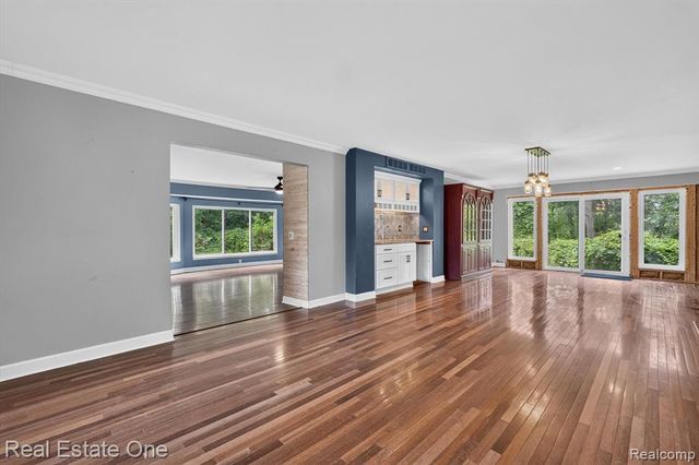 904 N Park Street, Highland, MI 48356
