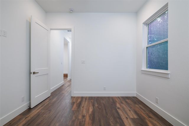 1049 Broadmoor Drive, Huntsville, TX 77340
