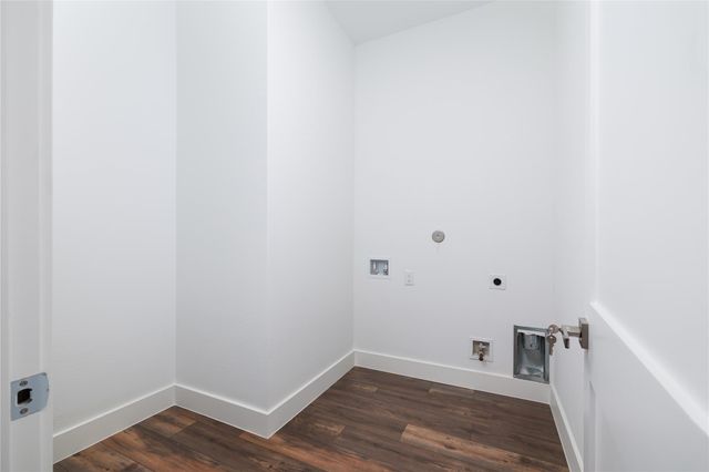1049 Broadmoor Drive, Huntsville, TX 77340