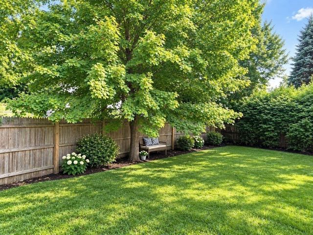 20 Plymouth Road, Braintree, MA 02184