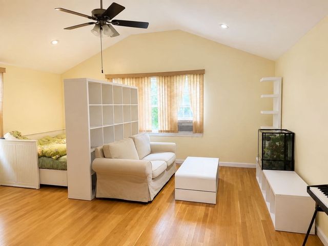 20 Plymouth Road, Braintree, MA 02184