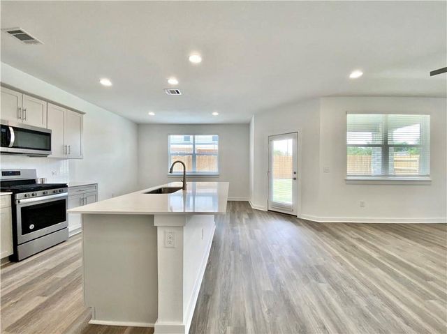 1825 Bonham LN, Round Rock, TX 78664