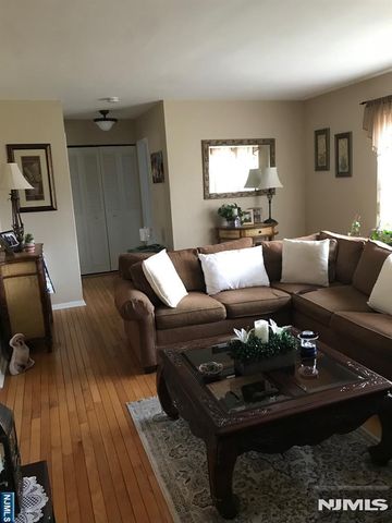 12 Rolling Ridge 12A, Montvale, NJ 07645