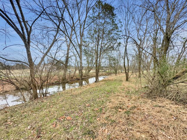 1430 Powell Grove Rd, Lebanon, TN 37090