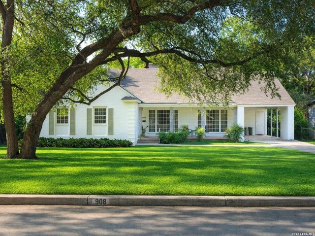 908 Garraty Rd, Terrell Hills, TX 78209