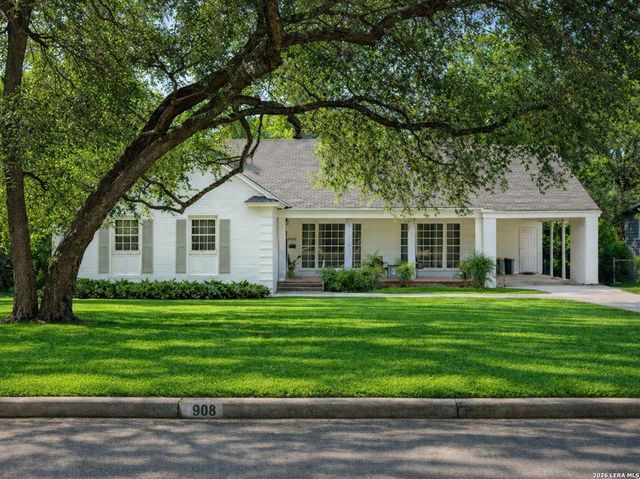 908 Garraty Rd, Terrell Hills, TX 78209