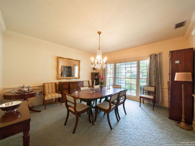 908 Garraty Rd, Terrell Hills, TX 78209