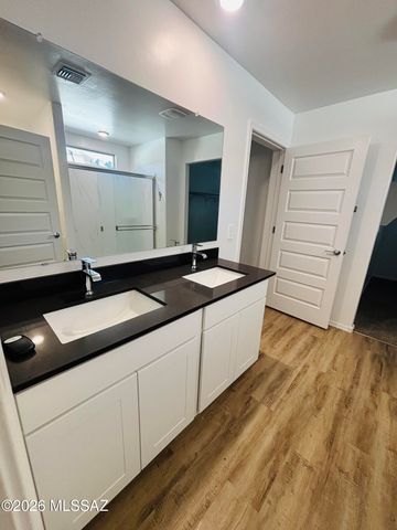 10442 W Guildford Lane, Marana, AZ 85653