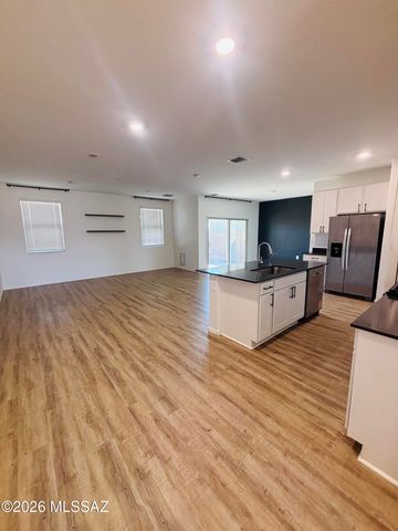 10442 W Guildford Lane, Marana, AZ 85653