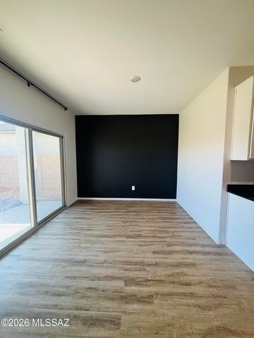 10442 W Guildford Lane, Marana, AZ 85653