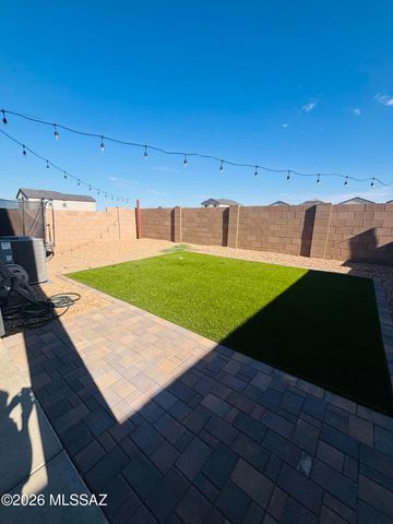 10442 W Guildford Lane, Marana, AZ 85653