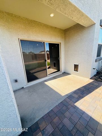 10442 W Guildford Lane, Marana, AZ 85653