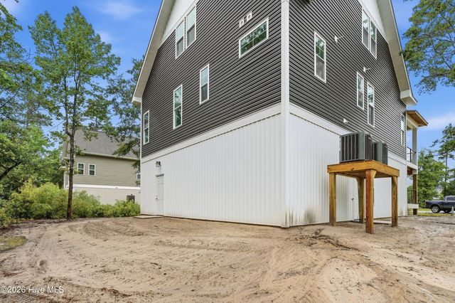 305 Landon Lane, Sneads Ferry, NC 28460
